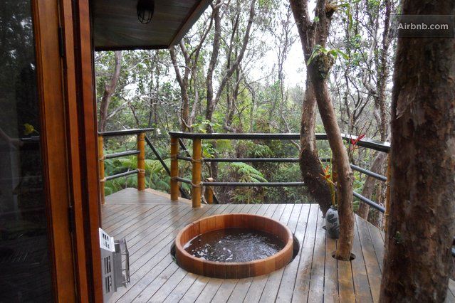 treehouse-airbnb-hawaii-volcano